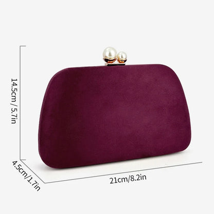 Robijnrode clutch met ketting